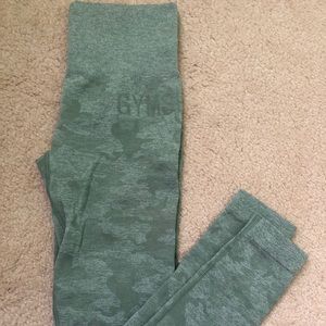 Gymshark Camo Seamless leggings (Sage Green)